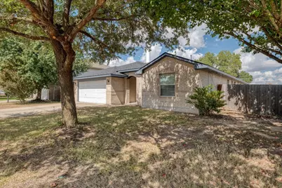 1204 Delia Chapa, Hutto, TX 78634 - Photo 2