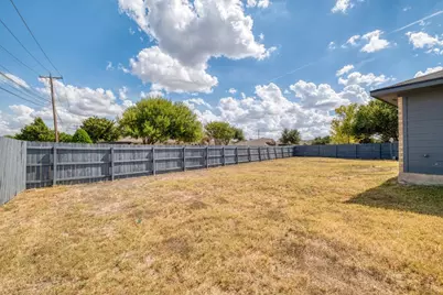 1204 Delia Chapa, Hutto, TX 78634 - Photo 30