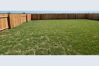 601 Chickasaw Lane, Hutto, TX 78634 - Photo 12