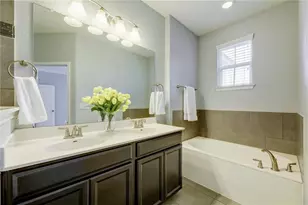 13400 Briarwick Dr, Austin, TX 78729 - Photo 22