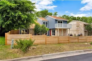 2706 Mulford Cv Cove, Austin, TX 78741 - Photo 2