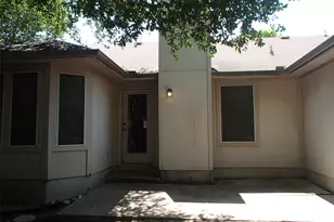 208 Juniper St, Georgetown, TX 78626 - Photo 12