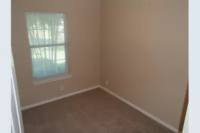 208 Juniper Street, Georgetown, TX 78626 - Photo 8