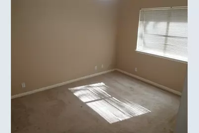 208 Juniper Street, Georgetown, TX 78626 - Photo 10