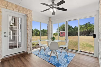 207 Meadow Oaks Drive, Dripping Springs, TX 78620 - Photo 4