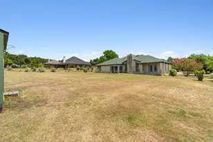 207 Meadow Oaks Dr, Dripping Springs, TX 78620 - Photo 34