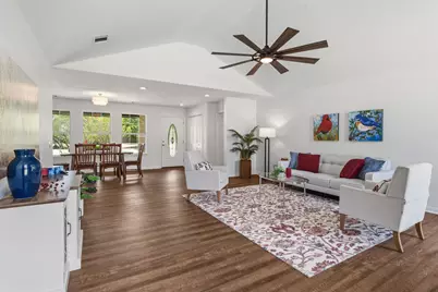 207 Meadow Oaks Drive, Dripping Springs, TX 78620 - Photo 2