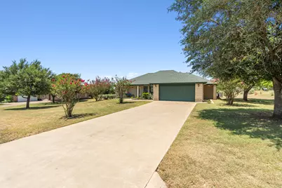 207 Meadow Oaks Drive, Dripping Springs, TX 78620 - Photo 6
