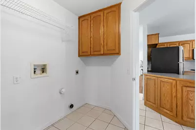 207 Meadow Oaks Drive, Dripping Springs, TX 78620 - Photo 20