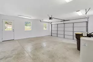 207 Meadow Oaks Dr, Dripping Springs, TX 78620 - Photo 28