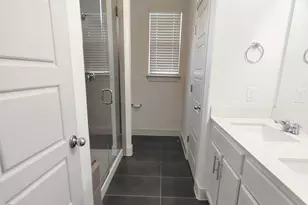 2214 Capulet St, Austin, TX 78741 - Photo 10