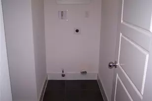 2214 Capulet St, Austin, TX 78741 - Photo 30