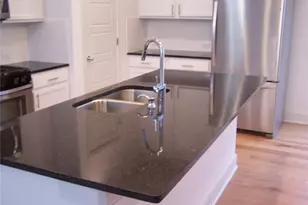 2214 Capulet St, Austin, TX 78741 - Photo 2