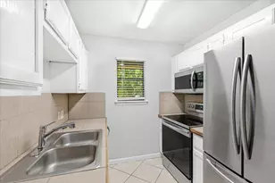 4307 S 1st St, Austin, TX 78745 - Photo 10