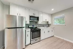 1612 Elmhurst Dr, Austin, TX 78741 - Photo 16