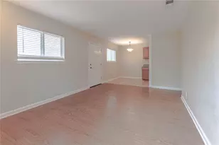 2005 Matthews Ln, Austin, TX 78745 - Photo 8