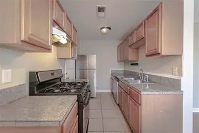2005 Matthews Lane #2, Austin, TX 78745 - Photo 6