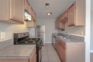 2005 Matthews Ln, Austin, TX 78745 - Photo 6
