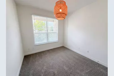 401 Fort William Street #33, Hutto, TX 78634 - Photo 10
