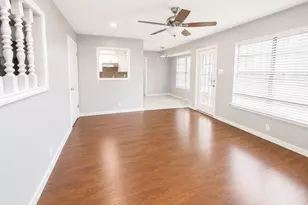 305 Starbright Dr, Austin, TX 78745 - Photo 18