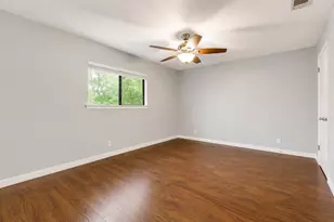 305 Starbright Dr, Austin, TX 78745 - Photo 14