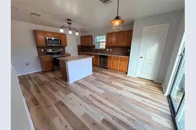 4200 Big Bend Trail, Taylor, TX 76574 - Photo 4