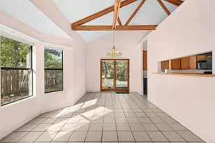 140 Donna Dr, Wimberley, TX 78676 - Photo 10