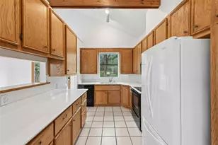 140 Donna Dr, Wimberley, TX 78676 - Photo 12