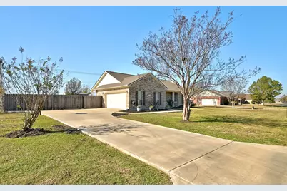 119 Brazos Drive, Hutto, TX 78634 - Photo 4