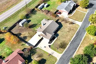 119 Brazos Dr, Hutto, TX 78634 - Photo 30