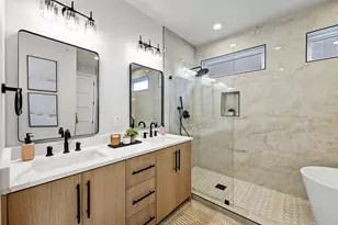 100 W Odell St, Austin, TX 78752 - Photo 28