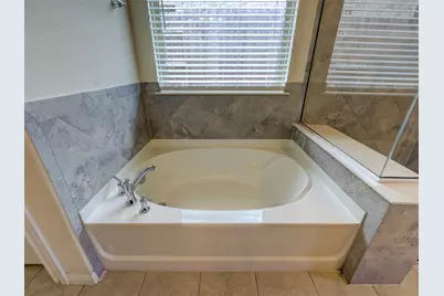 11007 Strawberry Roan Drive, Manor, TX 78653 - Photo 18