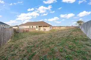 20811 Phebe Foster St, Manor, TX 78653 - Photo 32