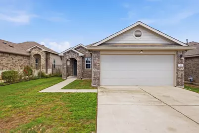 201 Yoakum Street, Leander, TX 78641 - Photo 2