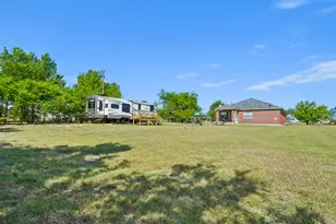13131 Crane Rd, Buda, TX 78610 - Photo 16