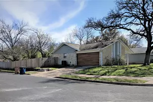 11705 Natrona Dr, Austin, TX 78759 - Photo 2