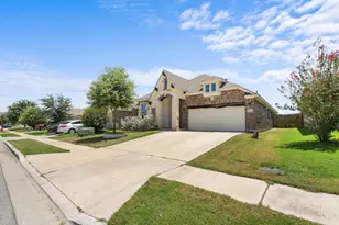 113 Crooked Trail, Bastrop, TX 78602 - Photo 2