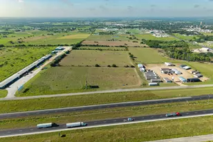 801 Huser Blvd, Schulenburg, TX 78956 - Photo 1