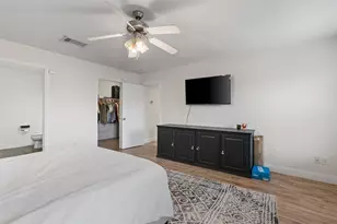 208 Banner Ave, Leander, TX 78641 - Photo 12