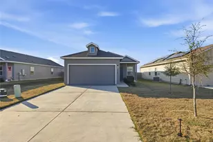 724 Rancho Del Cielo Loop, Jarrell, TX 76537 - Photo 6