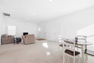 724 Rancho Del Cielo Loop, Jarrell, TX 76537 - Photo 2