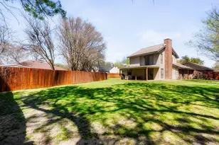 503 San Jacinto St, Lockhart, TX 78644 - Photo 10