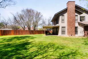 503 San Jacinto St, Lockhart, TX 78644 - Photo 8