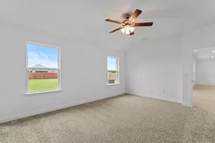 248 Rivers Edge Dr, Georgetown, TX 78628 - Photo 16