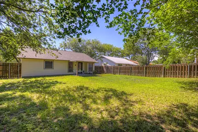 1917 Castle Gate Circle, San Marcos, TX 78666 - Photo 22