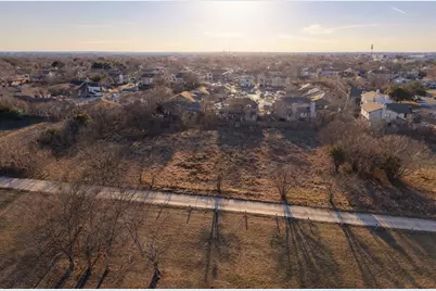 902 E Bowman Drive, Round Rock, TX 78664 - Photo 4