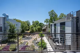 1701 E M L King Jr Blvd, Austin, TX 78702 - Photo 32
