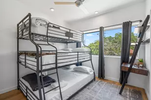 1701 E M L King Jr Blvd, Austin, TX 78702 - Photo 14