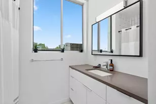 1701 E M L King Jr Blvd, Austin, TX 78702 - Photo 18