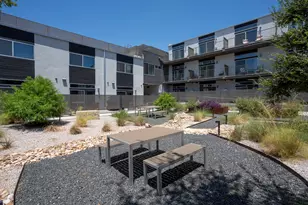 1701 E M L King Jr Blvd, Austin, TX 78702 - Photo 30